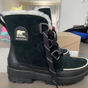 Black Sorel Winter Boots